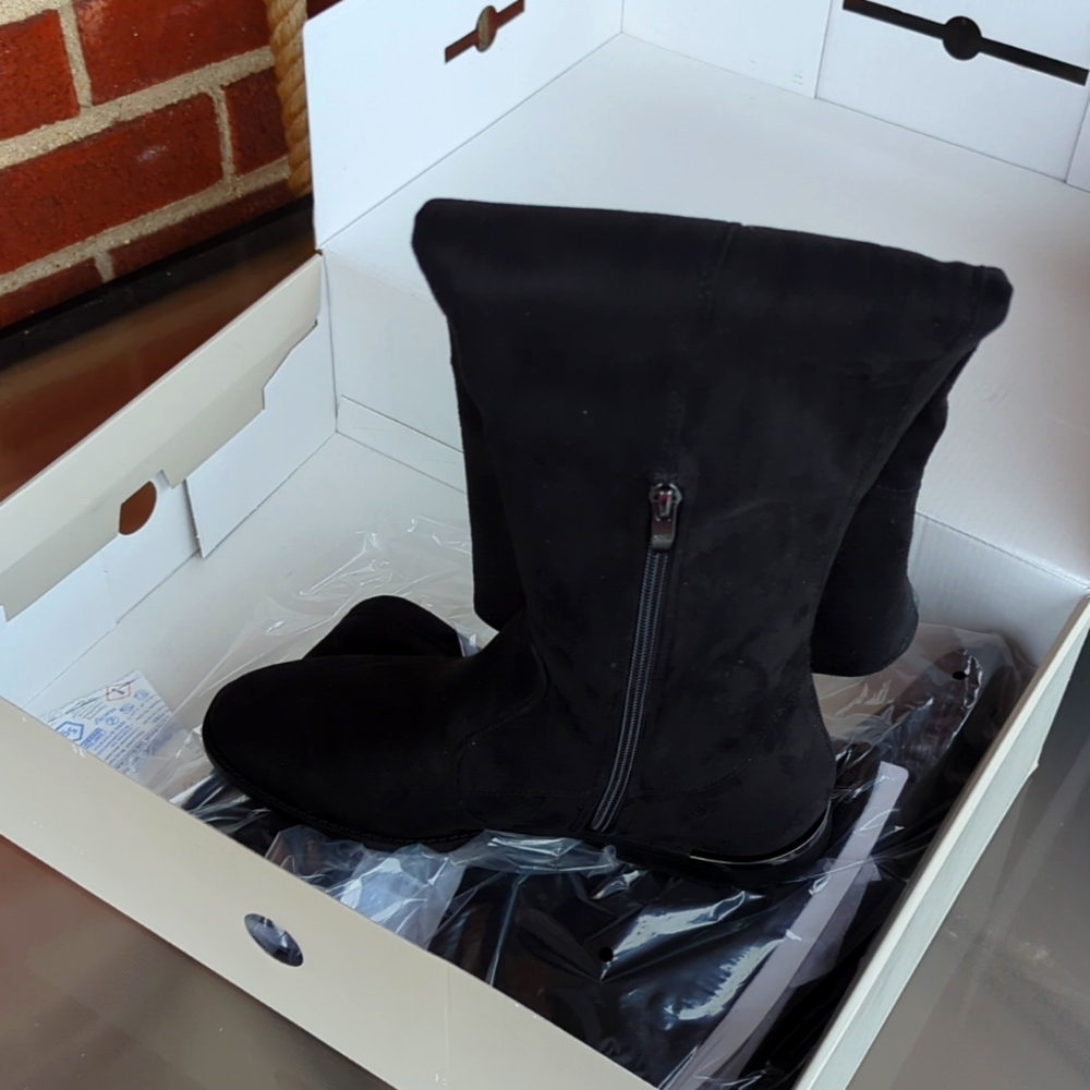 Marc Fisher boots